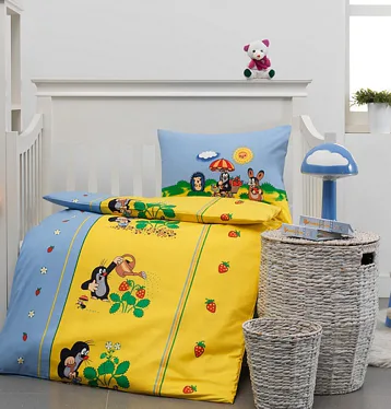 Little Mole and Strawberries